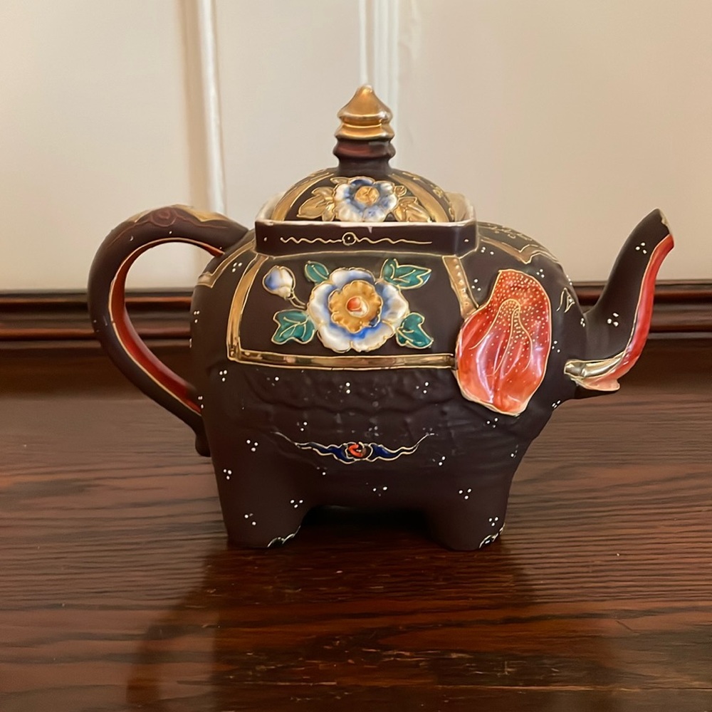 Vintage Guilded Elephant Tea Pot